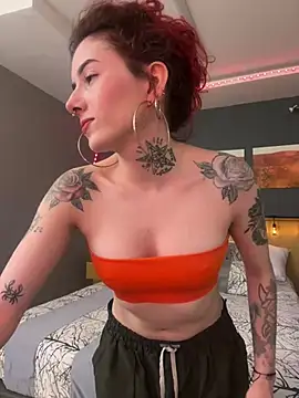 LiliJones  online show from 01/18/25, 04:42