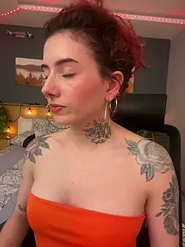 LiliJones  online show from 01/18/25, 07:48