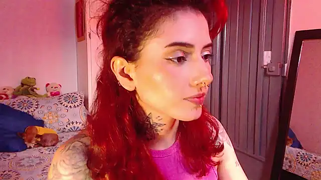 LiliJones  online show from 02/04/25, 09:20