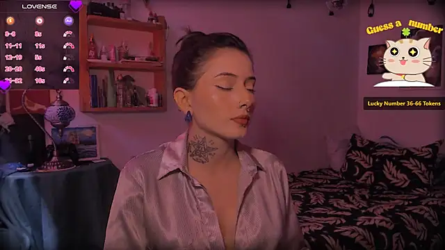 LiliJones  online show from 03/11/26, 04:46