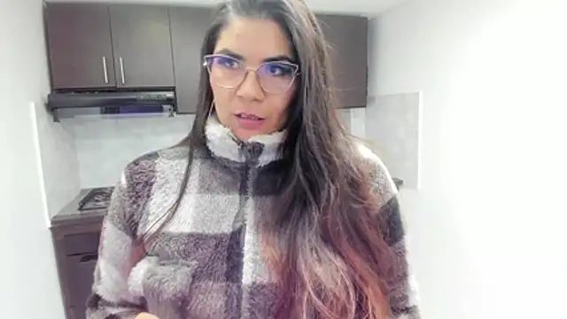 Luna Dumont online show from 12/16/25, 11:15