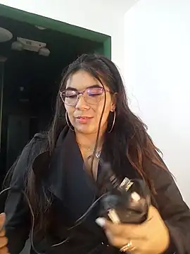 Luna Dumont online show from 07/08/26, 11:15