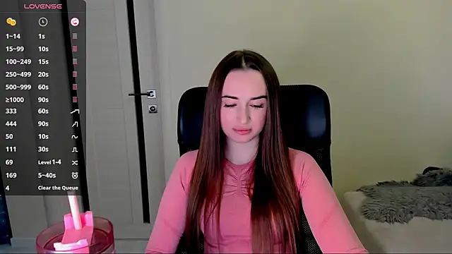 Kimmberr online show from 10/24/25, 04:42