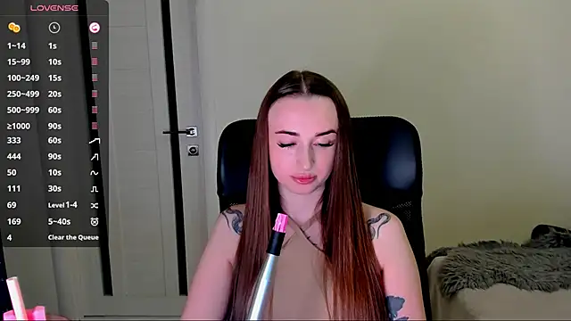 Kimmberr online show from 11/14/25, 04:44