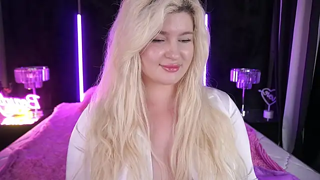 CocoSecretss online show from 12/15/24, 11:01