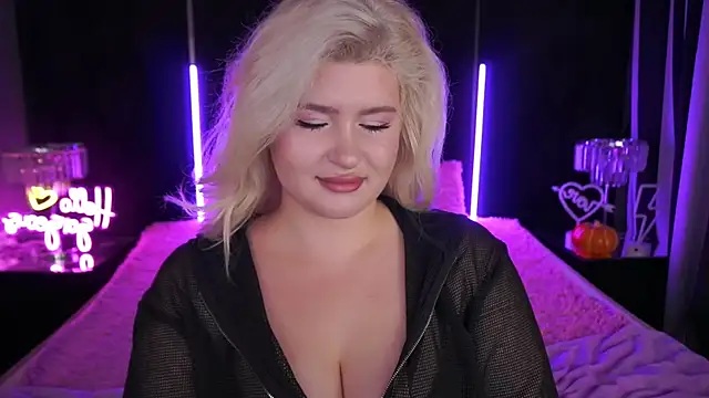 CocoSecretss online show from 11/09/25, 07:50