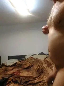 Snapshot of Piter9023 chatting on 04/02/26, 06:49 Piter9023 online show from 04/02/26, 06:49