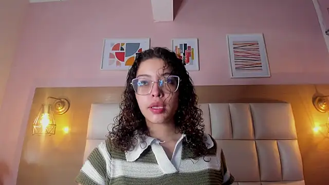 Dollar-girl online show from 01/13/25, 12:13