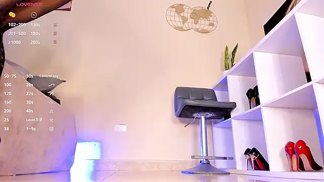 Snapshot of Itzeldreams chatting on 01/06/25, 01:30 Itzeldreams online show from 01/06/25, 01:30