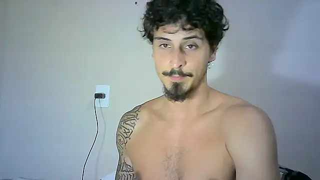 Snapshot of milkoffe chatting on 01/10/25, 02:04 milkoffe online show from 01/10/25, 02:04