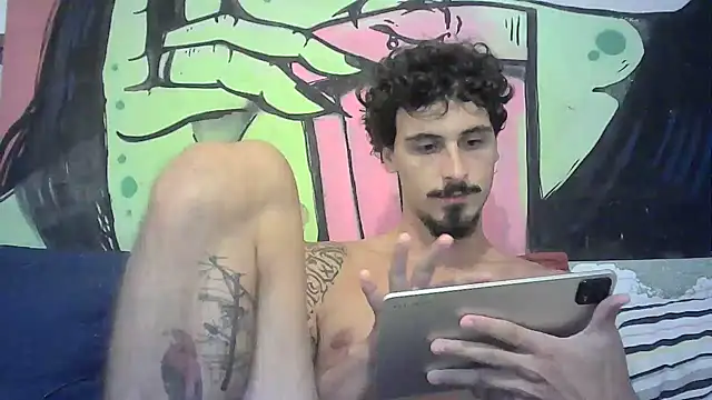 Snapshot of milkoffe chatting on 03/09/25, 08:52 milkoffe online show from 03/09/25, 08:52