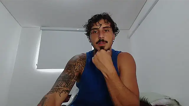 Snapshot of milkoffe chatting on 03/01/26, 06:10 milkoffe online show from 03/01/26, 06:10