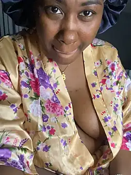 Snapshot of juicesowet chatting on 02/06/25, 06:18 juicesowet online show from 02/06/25, 06:18