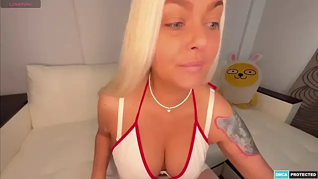 Snapshot of Anna_Bali chatting on 01/13/25, 04:50 Anna Bali online show from 01/13/25, 04:50