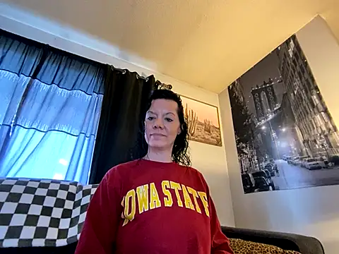 SidneyRaee online show from 12/03/24, 08:17