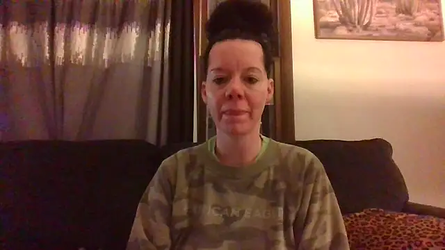 SidneyRaee online show from 12/04/24, 01:36