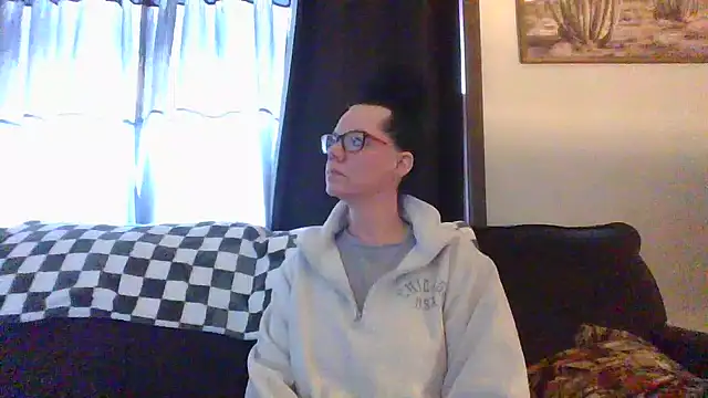 SidneyRaee online show from 01/02/25, 05:39