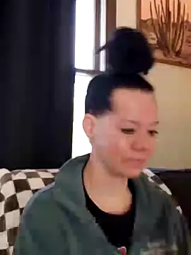 SidneyRaee online show from 01/06/25, 04:44