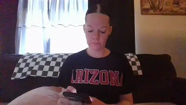 SidneyRaee online show from 01/24/25, 08:32