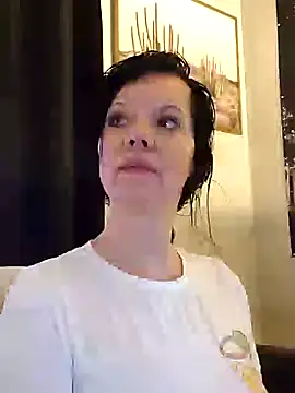 SidneyRaee online show from 01/31/25, 08:54