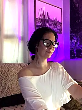 SidneyRaee online show from 09/19/25, 04:51