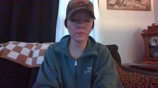 SidneyRaee online show from 01/17/26, 06:44