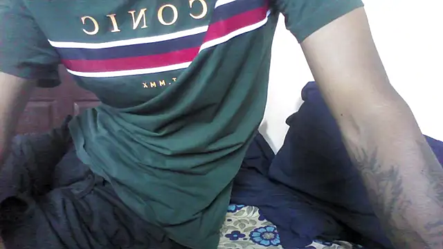 Snapshot of just_fucks chatting on 09/18/25, 10:28 just fucks online show from 09/18/25, 10:28