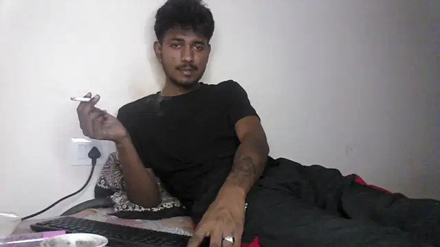 Snapshot of just_fucks chatting on 10/22/25, 09:14 just fucks online show from 10/22/25, 09:14