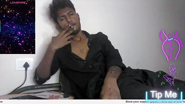 Snapshot of just_fucks chatting on 10/23/25, 08:07 just fucks online show from 10/23/25, 08:07