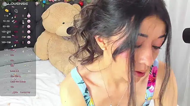 Snapshot of SophiaLiu chatting on 12/07/24, 07:10 SophiaLiu online show from 12/07/24, 07:10