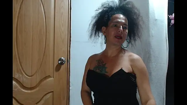 Snapshot of abbycrespa chatting on 02/21/25, 03:21 abbycrespa online show from 02/21/25, 03:21