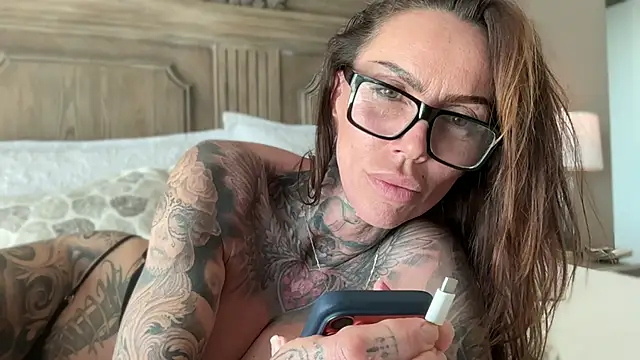 KadaLove69 online show from 02/17/26, 11:11