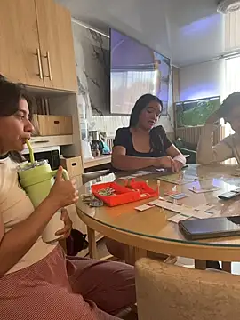 Snapshot of Nina-Eros1 chatting on 12/05/25, 05:42 Nina-Eros1 online show from 12/05/25, 05:42