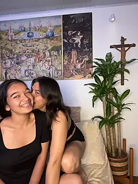 Snapshot of Nina-Eros1 chatting on 02/15/26, 12:29 Nina-Eros1 online show from 02/15/26, 12:29