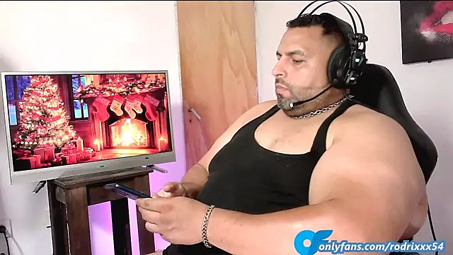 rodrix54 online show from 12/17/24, 10:32