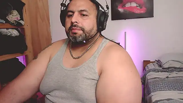 Snapshot of rodrix54 chatting on 02/14/26, 03:36 rodrix54 online show from 02/14/26, 03:36