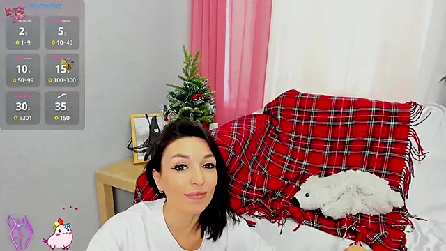 Snapshot of jessica_tiny chatting on 12/15/24, 05:02 jessica tiny online show from 12/15/24, 05:02