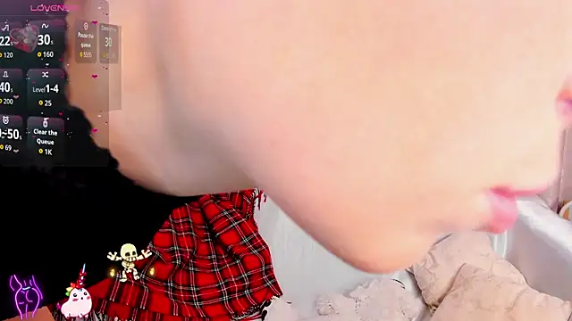 Snapshot of jessica_tiny chatting on 12/03/25, 01:24 jessica tiny online show from 12/03/25, 01:24