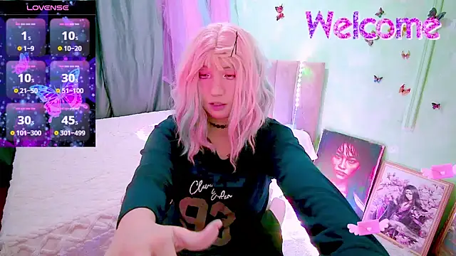 Snapshot of Akemilun chatting on 02/15/26, 06:59 Akemilun online show from 02/15/26, 06:59