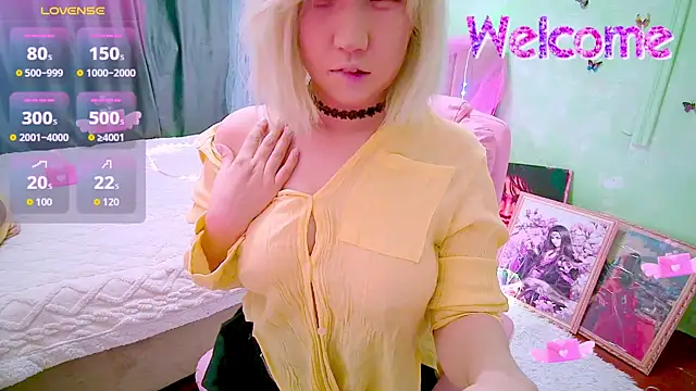 Snapshot of Akemilun chatting on 04/09/26, 07:30 Akemilun online show from 04/09/26, 07:30