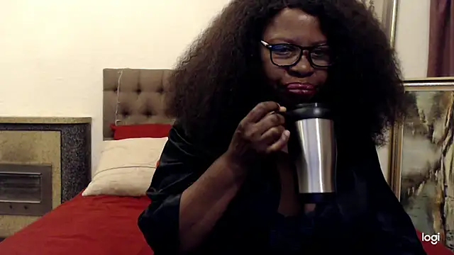 OmegaLipps online show from 12/18/25, 02:28