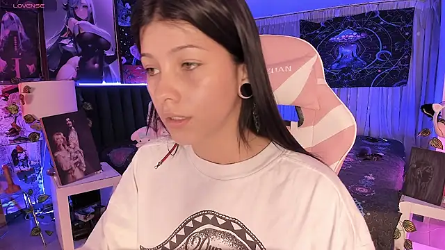 LanaKyutt online show from 03/16/25, 05:58