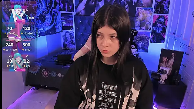 Snapshot of LanaKyutt chatting on 03/16/26, 02:06 LanaKyutt online show from 03/16/26, 02:06