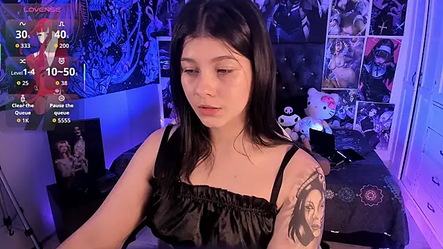 Snapshot of LanaKyutt chatting on 04/17/26, 10:35 LanaKyutt online show from 04/17/26, 10:35