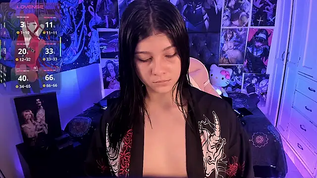 Snapshot of LanaKyutt chatting on 04/19/26, 07:27 LanaKyutt online show from 04/19/26, 07:27