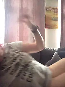 Snapshot of dieGeile0411 chatting on 03/24/26, 10:31 dieGeile0411 online show from 03/24/26, 10:31