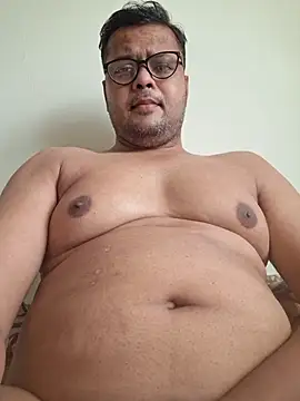 dirtybearr online show from 11/01/25, 06:04