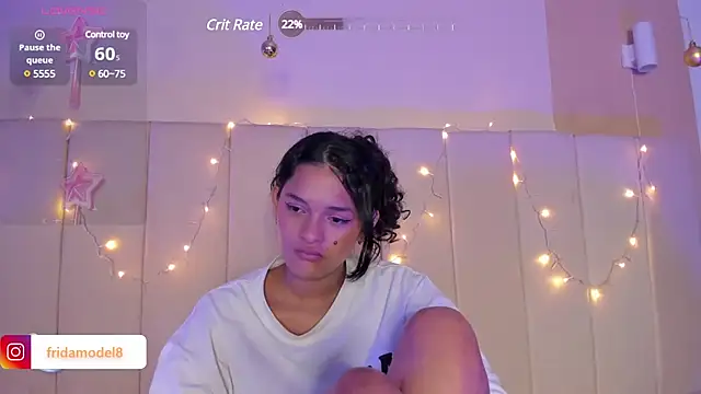 Snapshot of _frida1 chatting on 12/29/24, 05:12 frida1 online show from 12/29/24, 05:12