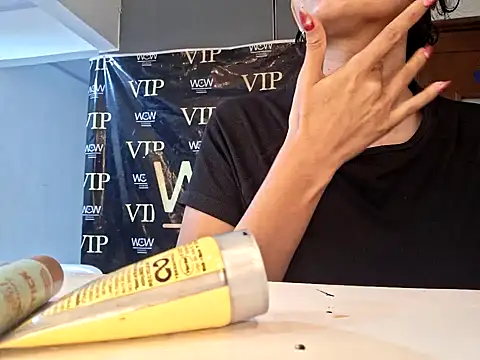 Snapshot of _frida1 chatting on 02/26/25, 12:47 frida1 online show from 02/26/25, 12:47