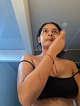 Snapshot of _frida1 chatting on 09/30/25, 12:54 frida1 online show from 09/30/25, 12:54